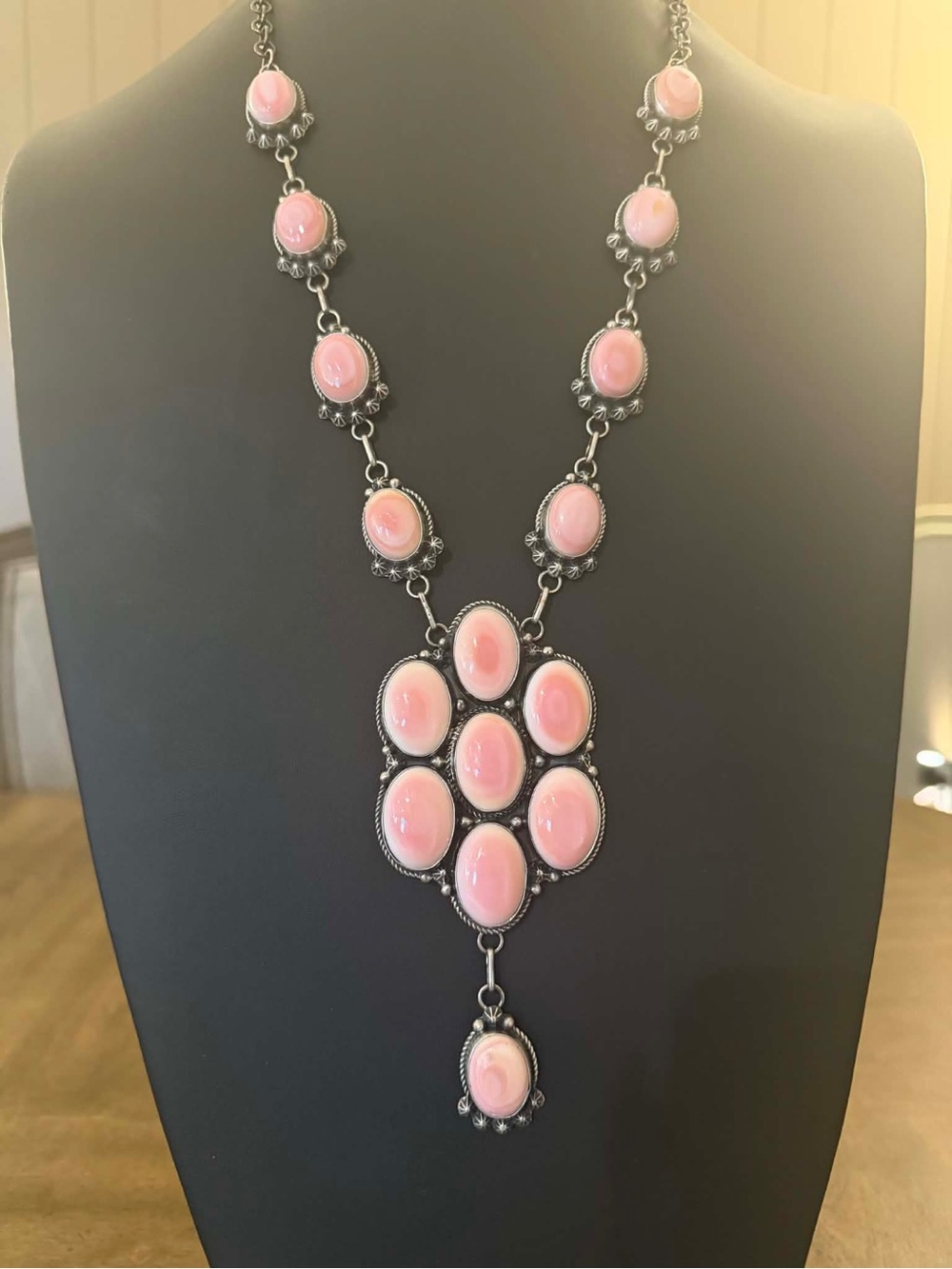 Navajo sterling silver pink conch necklace earrings KY